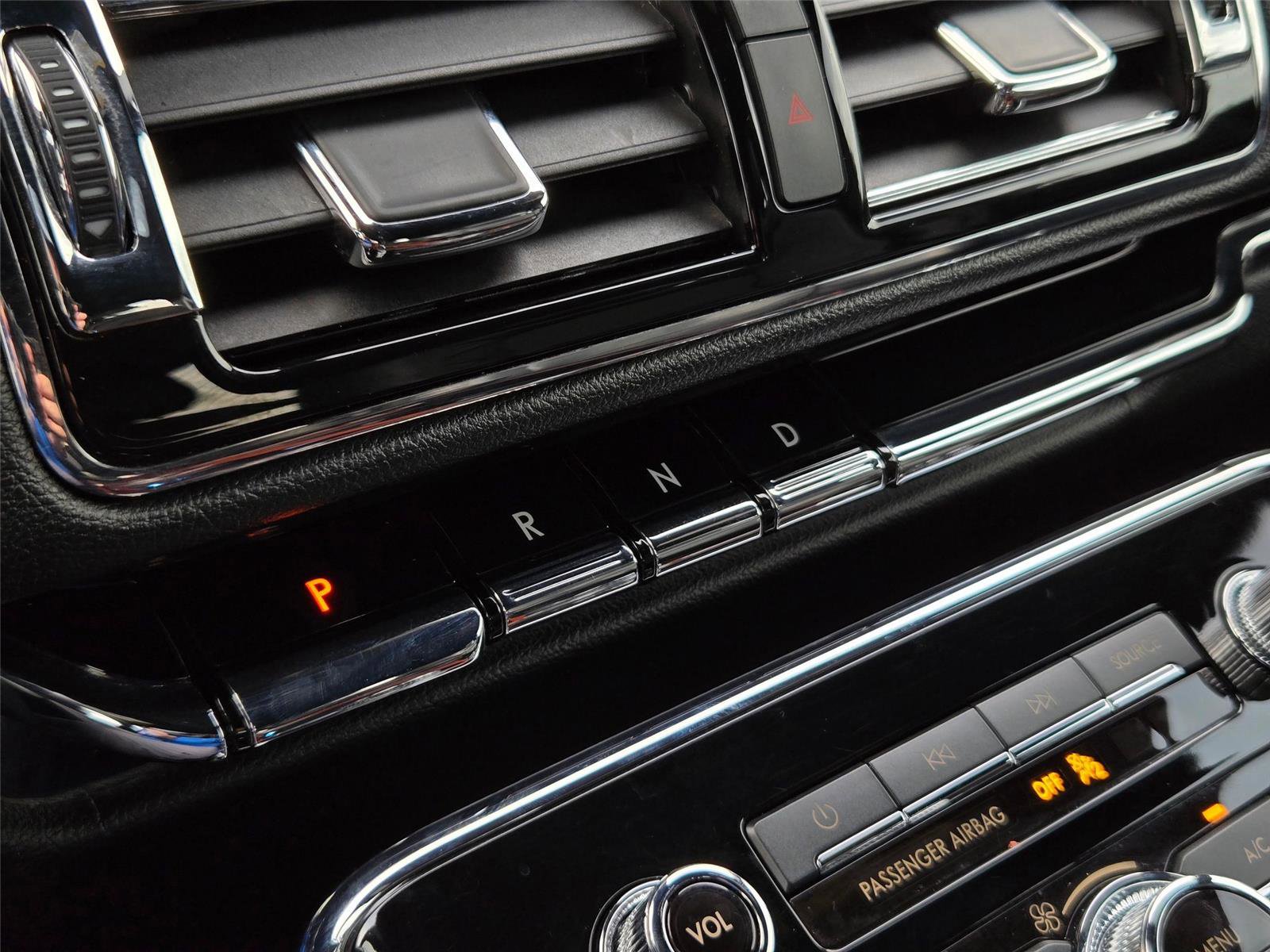 Used 2021 Lincoln Navigator Reserve w/ Luxury Package image 22