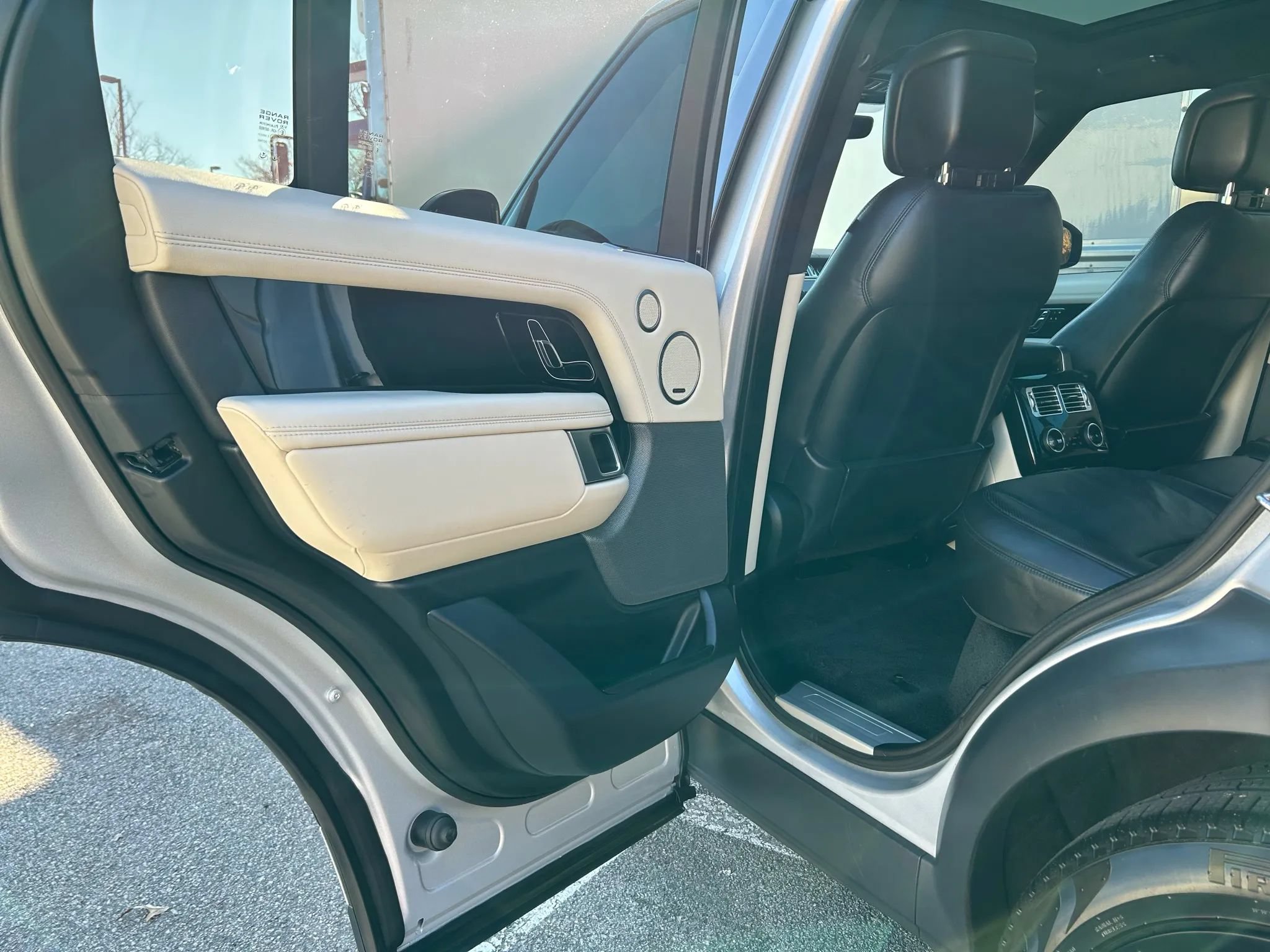 Used 2021 Land Rover Range Rover Westminster Edition AWD/4WD image 29