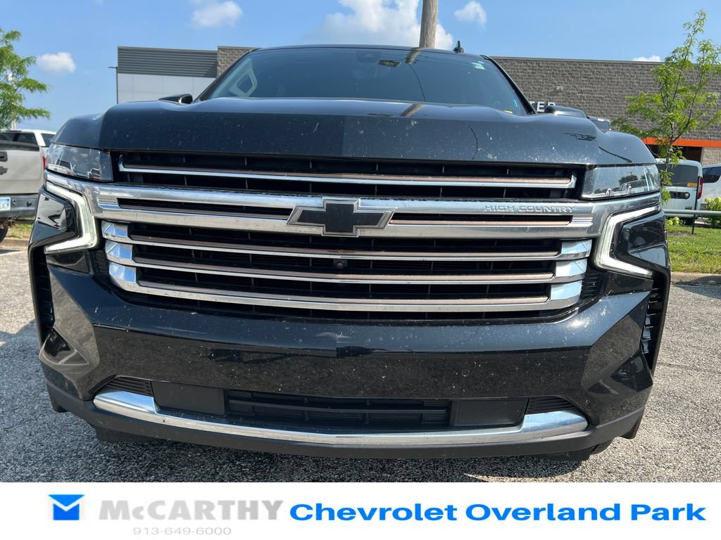 Used 2021 Chevrolet Suburban High Country w/ Premium Package AWD/4WD image 8