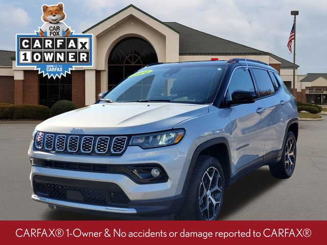 Used 2024 Jeep Compass Limited AWD/4WD image 2