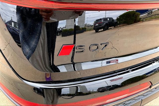 New 2026 Audi SQ7 Premium Plus image 33