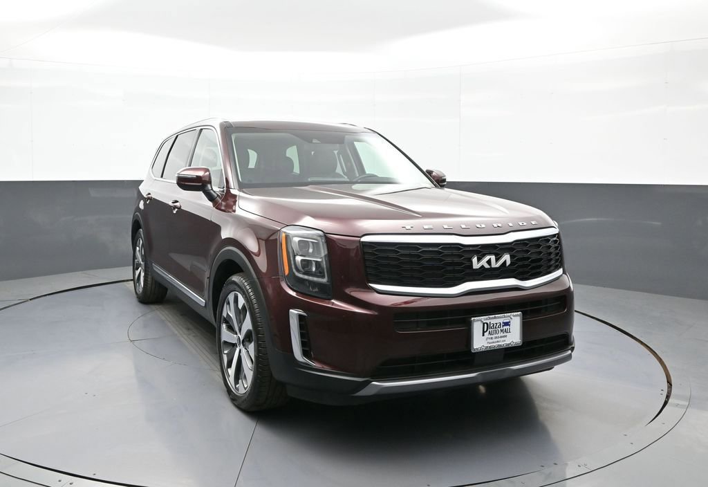 Certified 2022 Kia Telluride EX w/ EX Premium Package FWD image 3