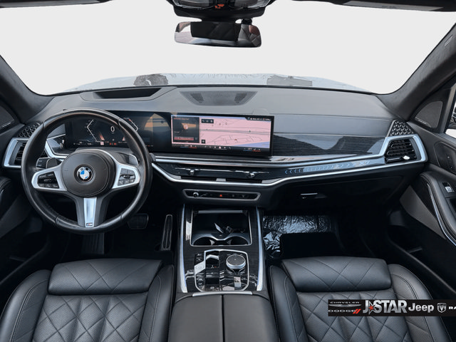 Used 2025 BMW X7 xDrive40i w/ M Sport Package AWD/4WD image 9
