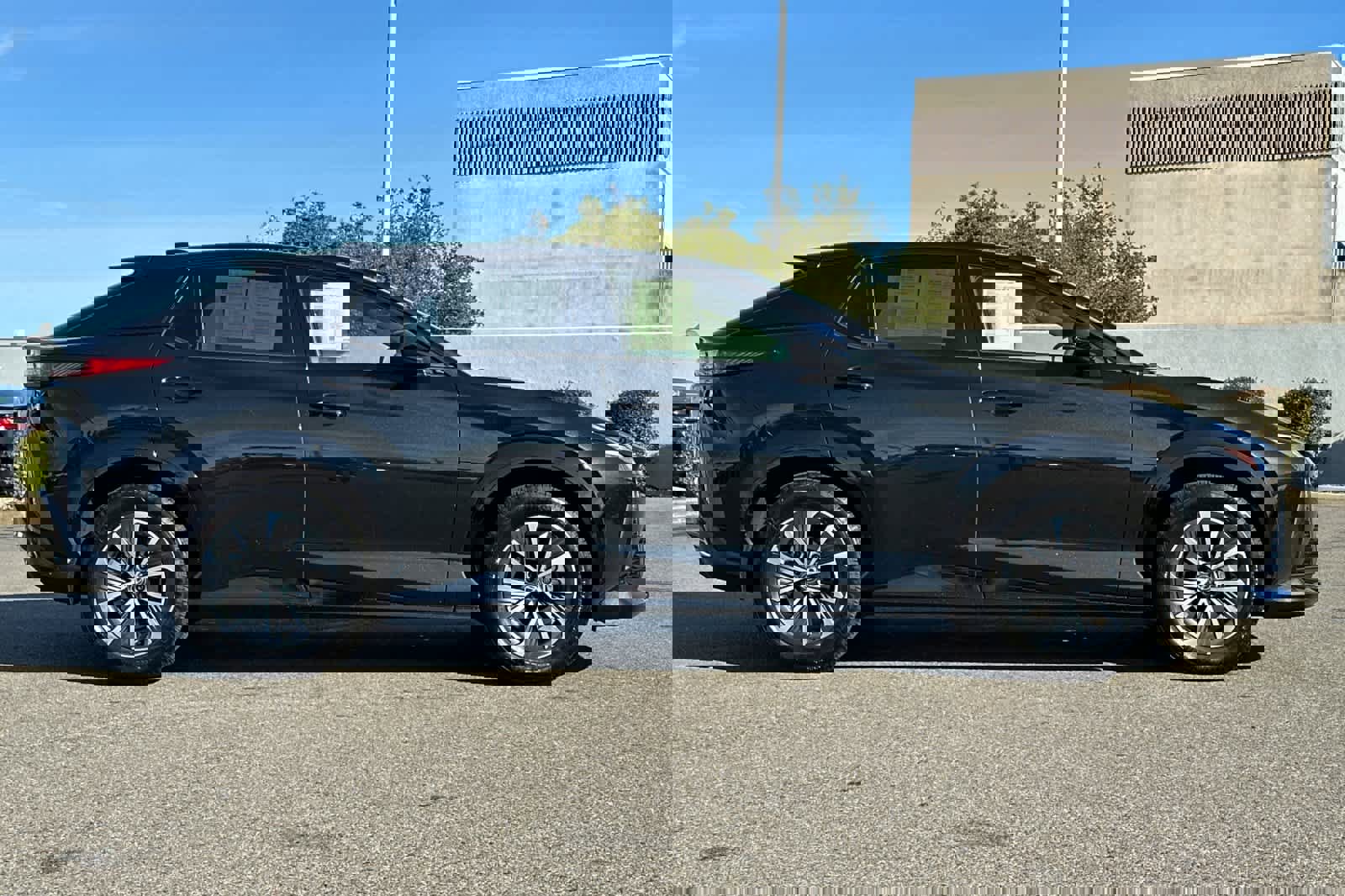 Certified 2025 Lexus RZ 300e w/ Accessory Package (Z2) image 6