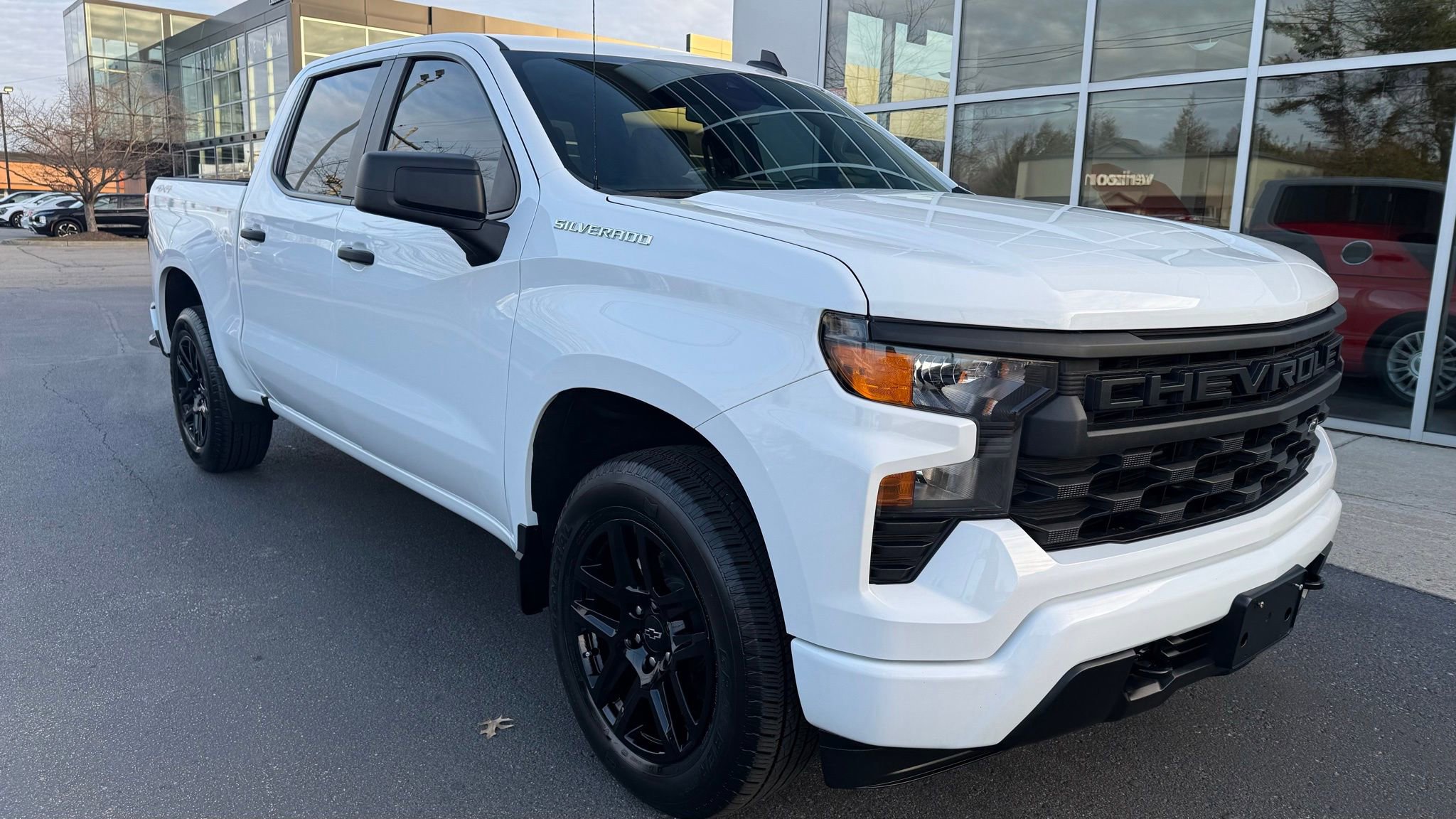 Used 2023 Chevrolet Silverado 1500 Custom image 12