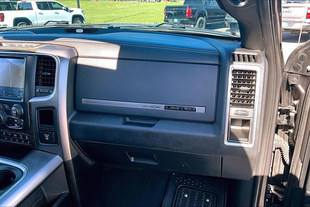 Used 2018 RAM 3500 Laramie Longhorn AWD/4WD image 17