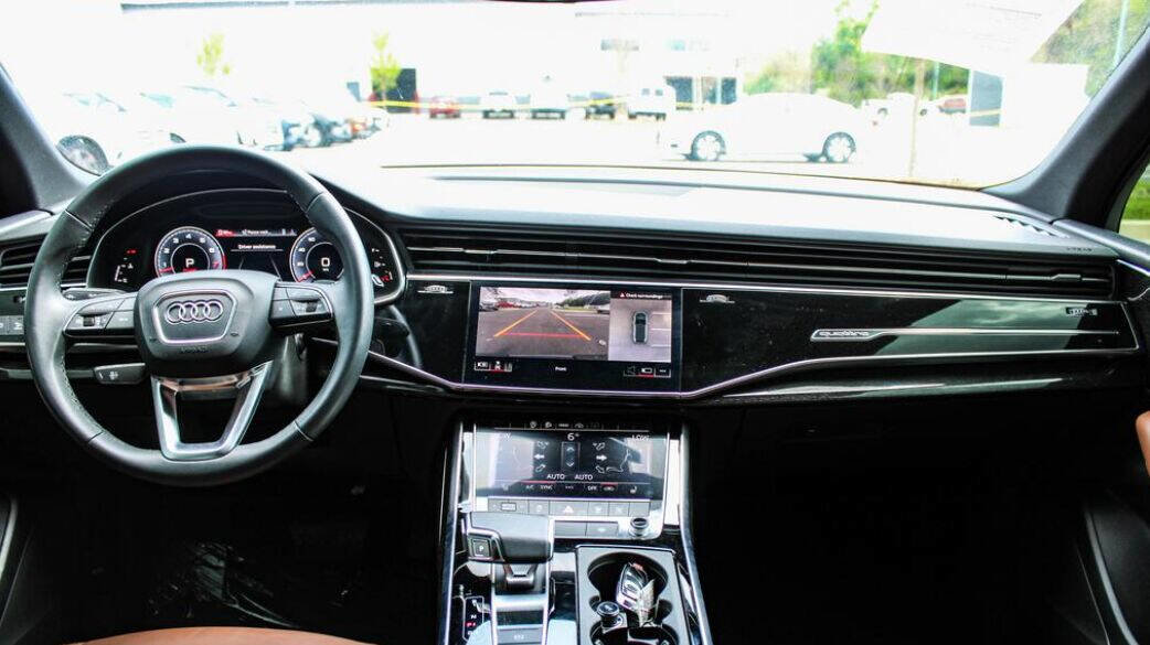 Used 2021 Audi Q7 3.0T Premium w/ Convenience Package image 11