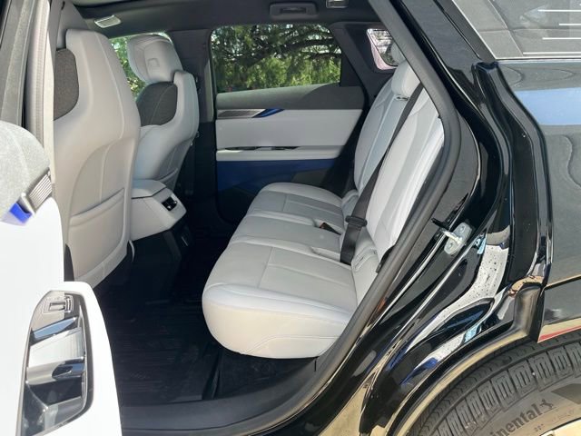 Used 2025 Cadillac Optiq Luxury 1 image 29