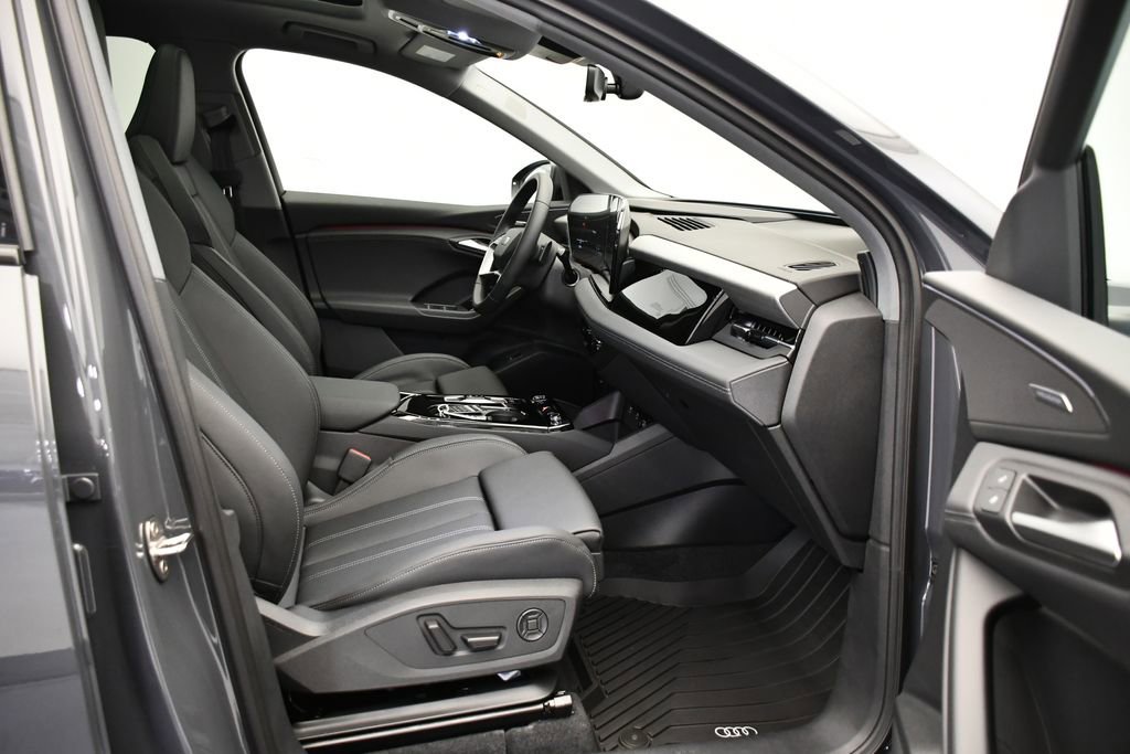 New 2025 Audi Q6 e-tron Premium Plus image 48