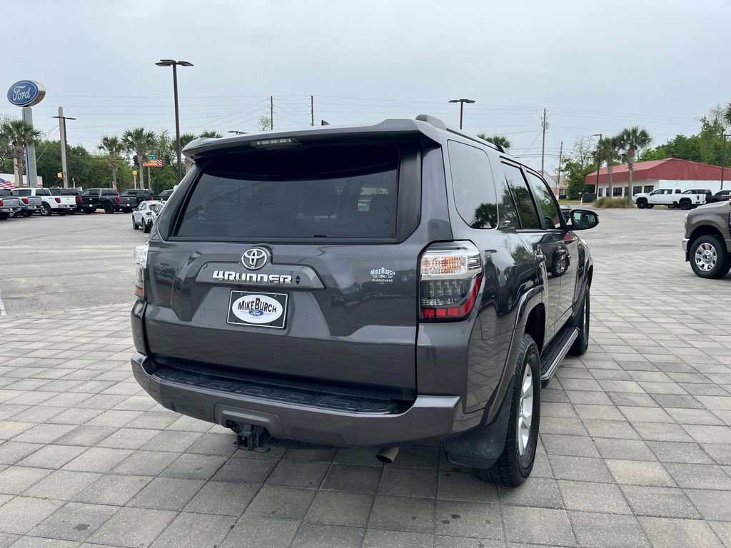 Used 2022 Toyota 4Runner SR5 image 6