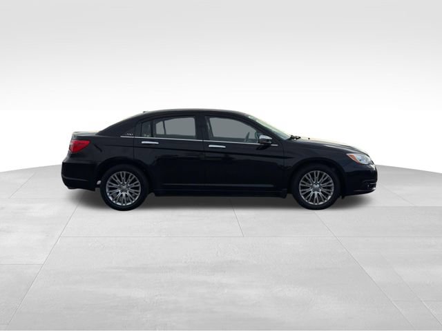Used 2012 Chrysler 200 Limited FWD image 19