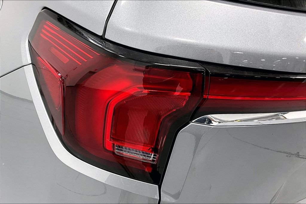 Used 2025 GMC Terrain Elevation FWD image 35