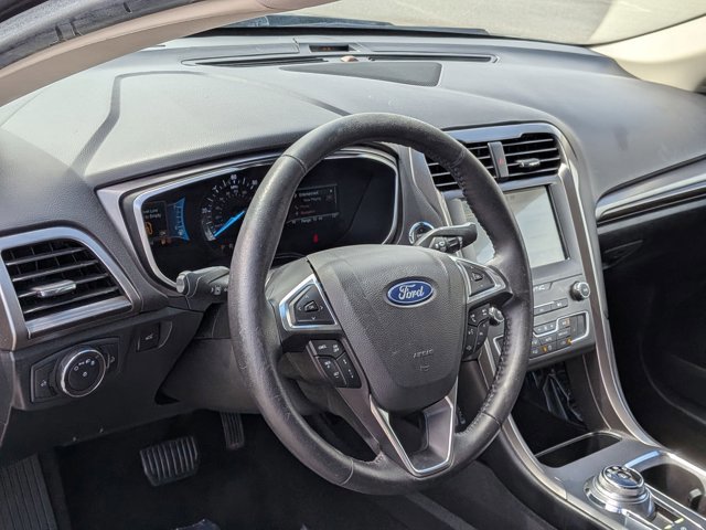 Used 2019 Ford Fusion SEL FWD image 10
