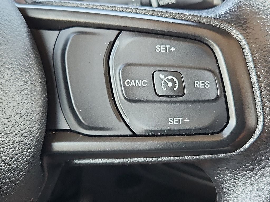 Used 2024 Jeep Gladiator Sport AWD/4WD image 26