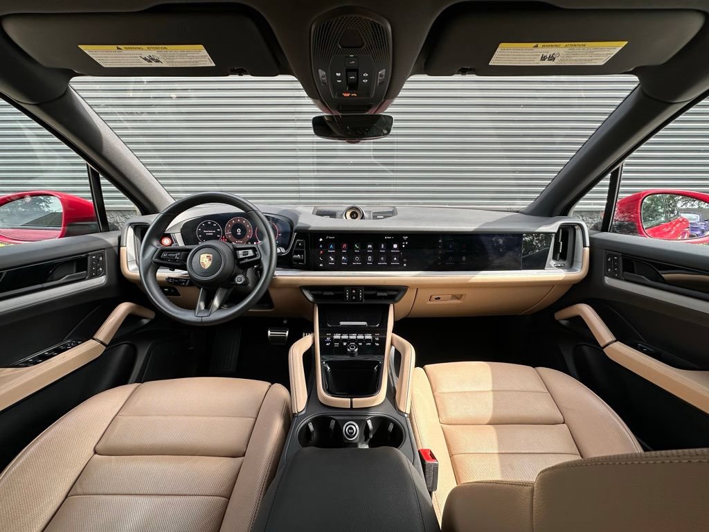 Certified 2025 Porsche Cayenne S AWD/4WD image 6