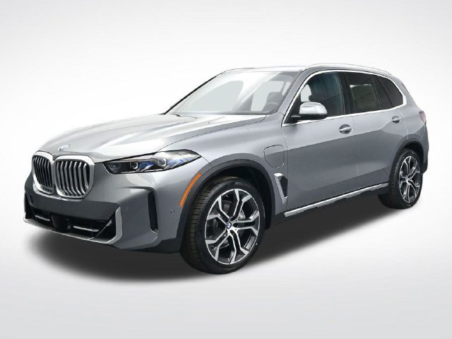 New 2026 BMW X5 xDrive50e w/ Premium Package AWD/4WD image 9