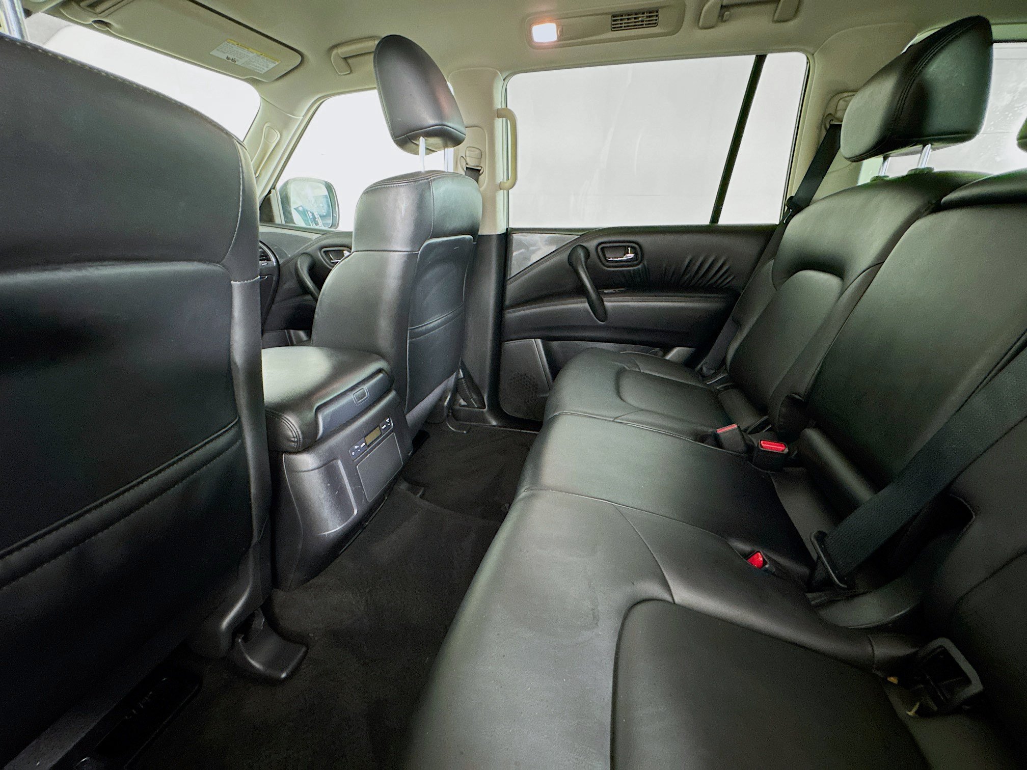 Used 2021 Nissan Armada SV RWD image 23