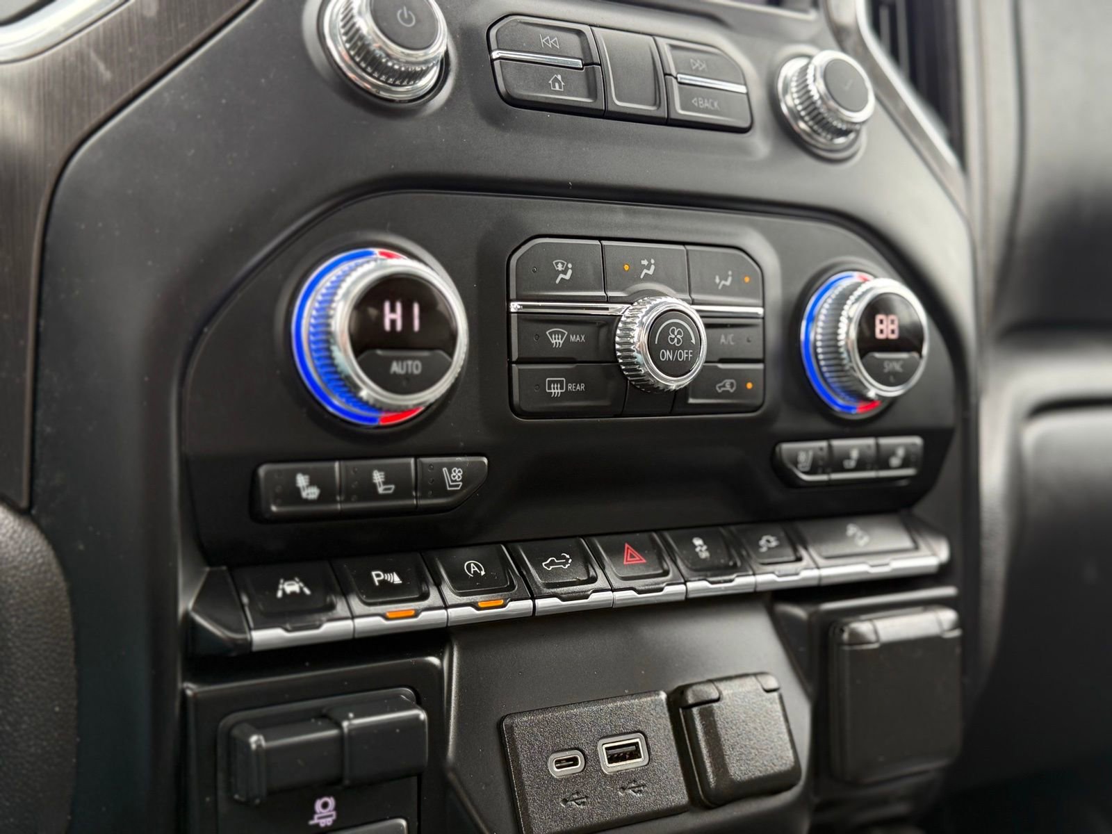 Used 2021 GMC Sierra 1500 AT4 w/ AT4 Value Package image 22