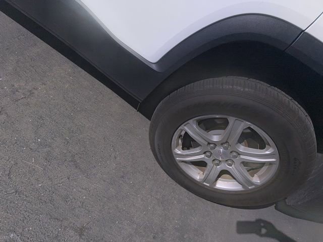 Used 2018 GMC Acadia SLE w/ LPO, Floor Liner Package image 3