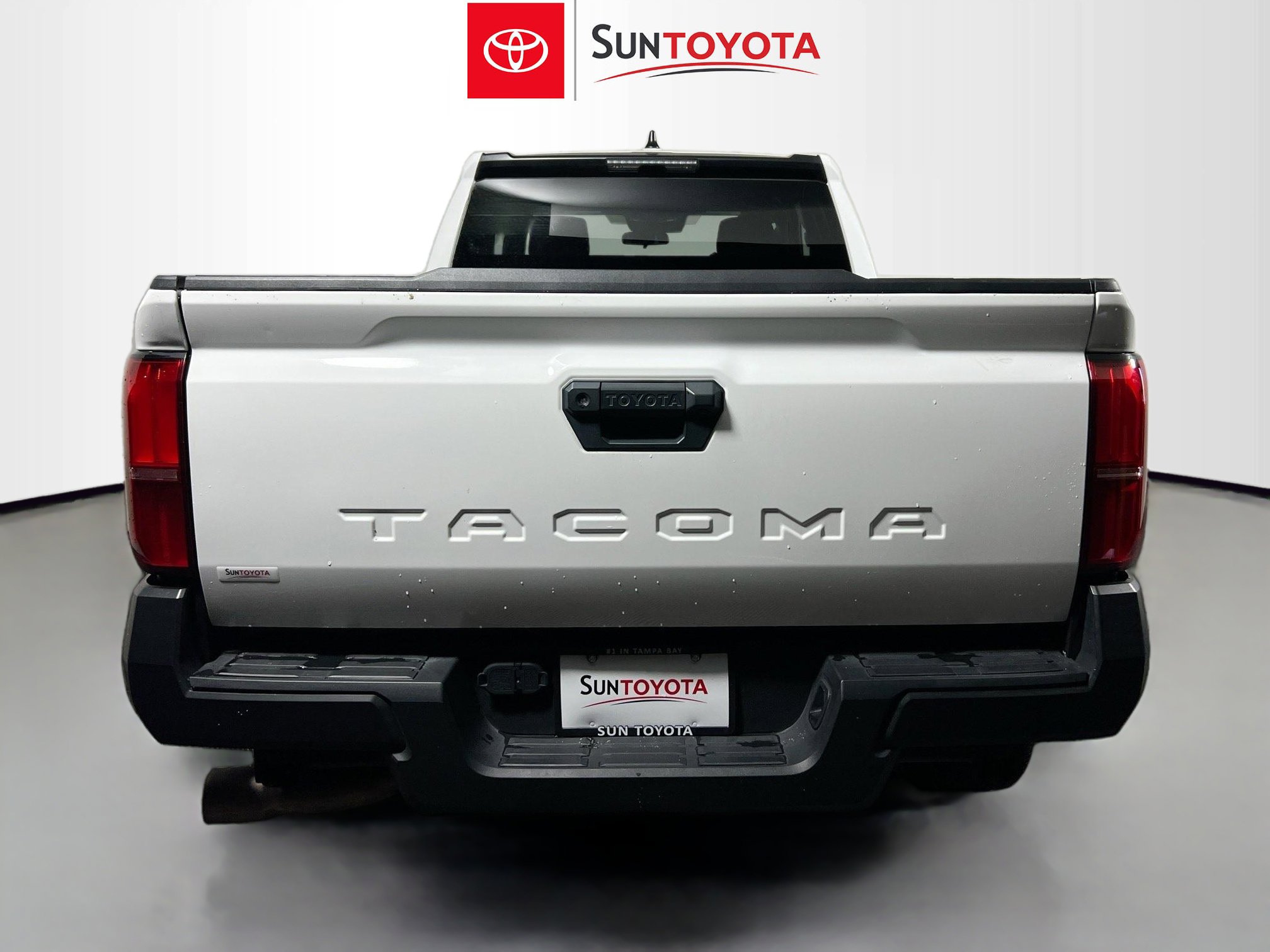 Used 2024 Toyota Tacoma SR image 5