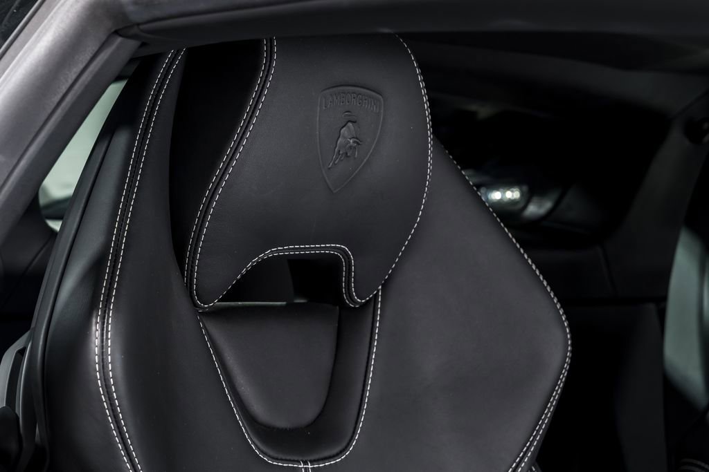 Used 2018 Lamborghini Huracan LP 580-2 image 35