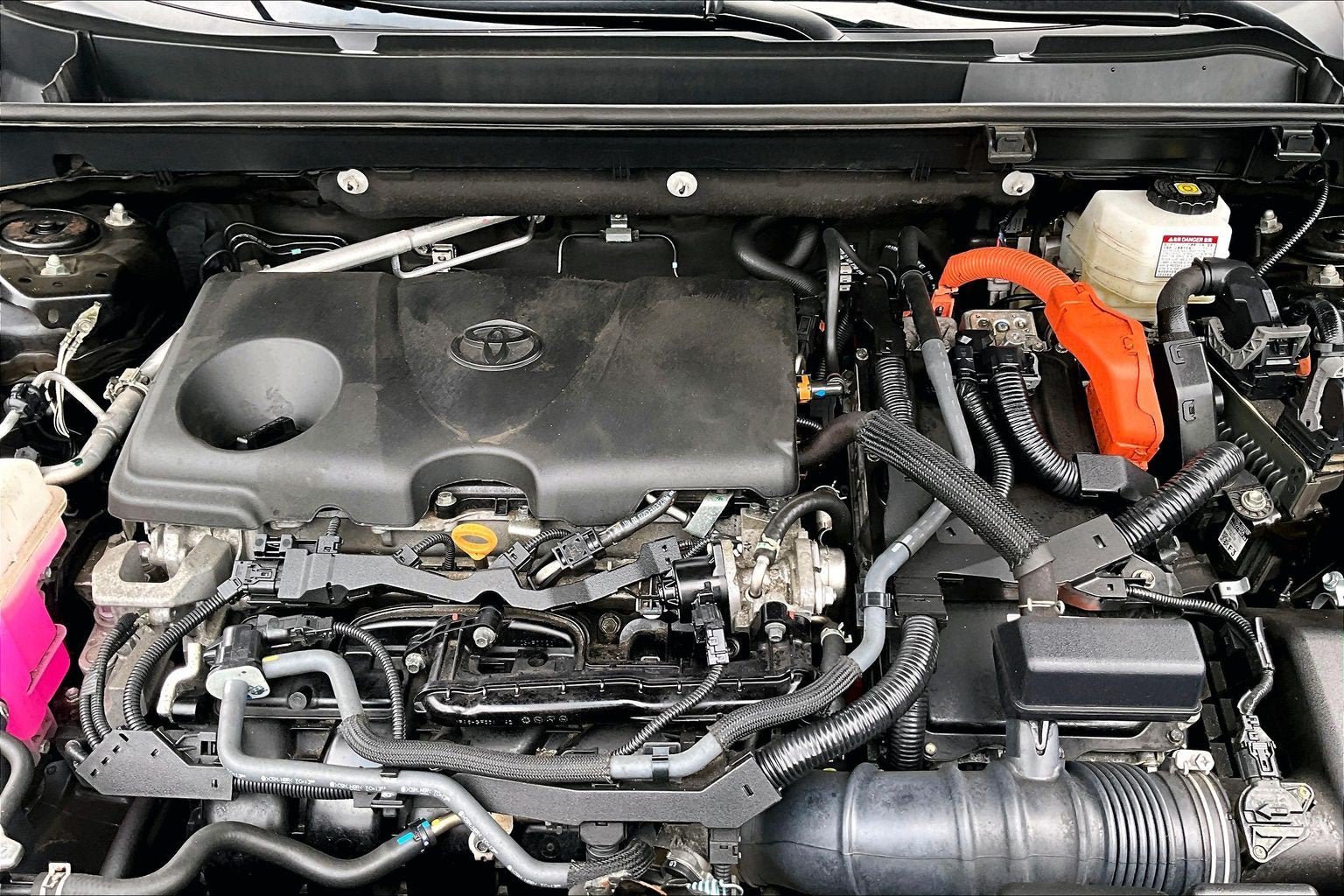 Used 2023 Toyota RAV4 LE AWD/4WD image 10