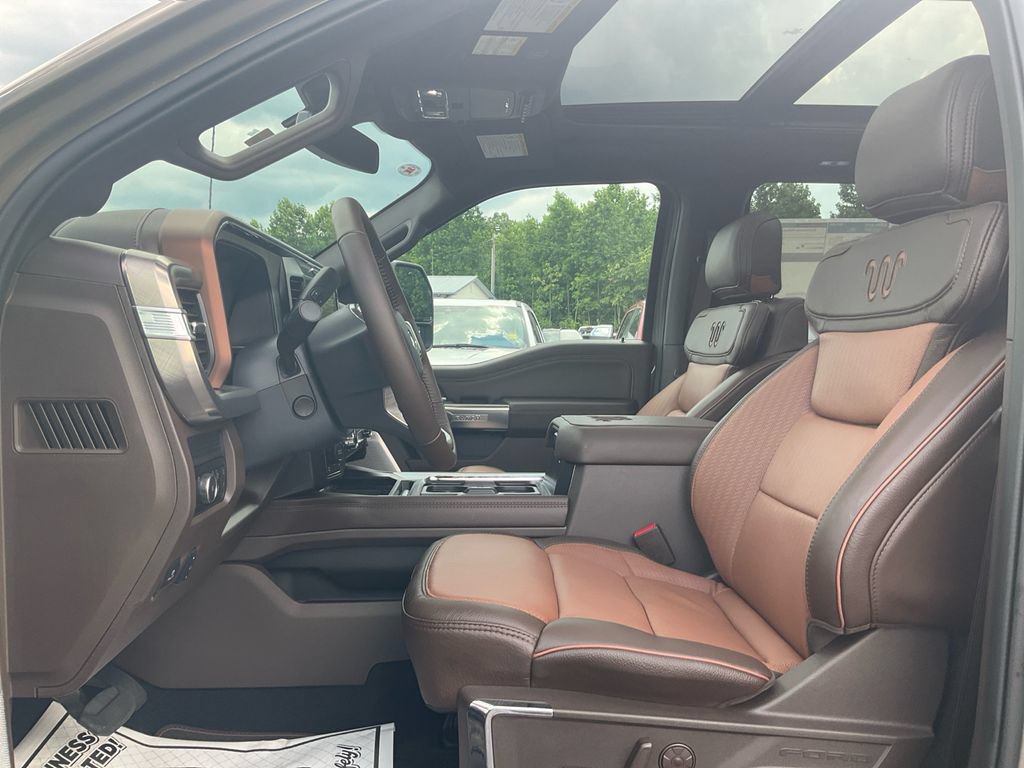 New 2026 Ford F350 King Ranch w/ Chrome Package AWD/4WD image 16