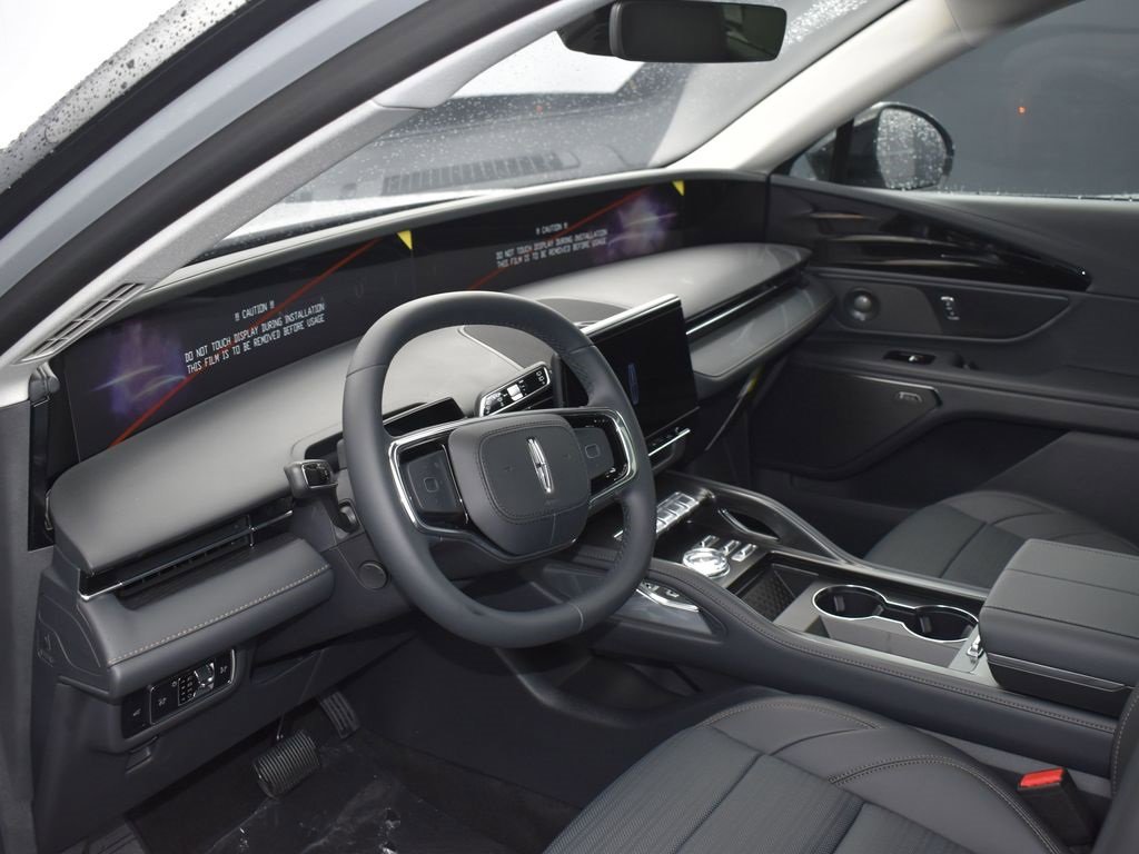 New 2026 Lincoln Nautilus Reserve w/ Jet Appearance Package image 5