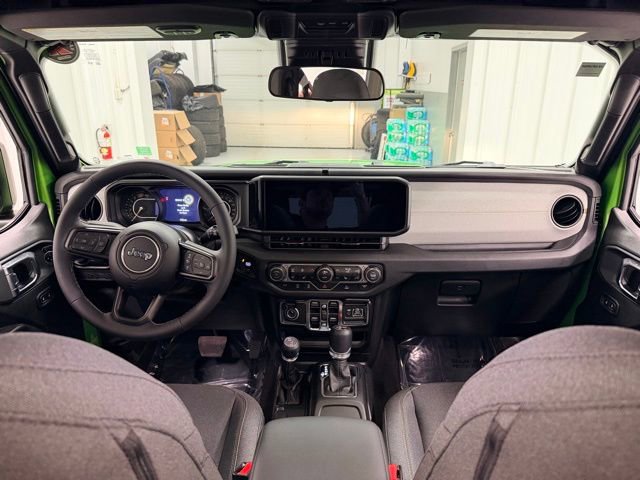 Used 2025 Jeep Wrangler Unlimited Sport AWD/4WD image 20