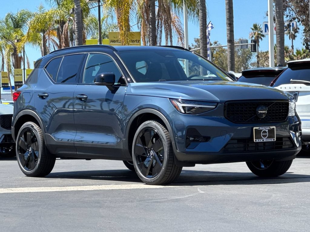 New 2026 Volvo XC40 B5 Ultra w/ Protection Package Premier AWD/4WD image 7