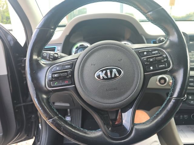 Used 2019 Kia Niro Touring FWD image 13