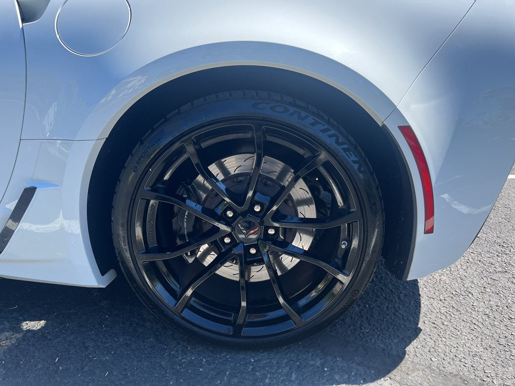 Used 2018 Chevrolet Corvette Grand Sport RWD image 14