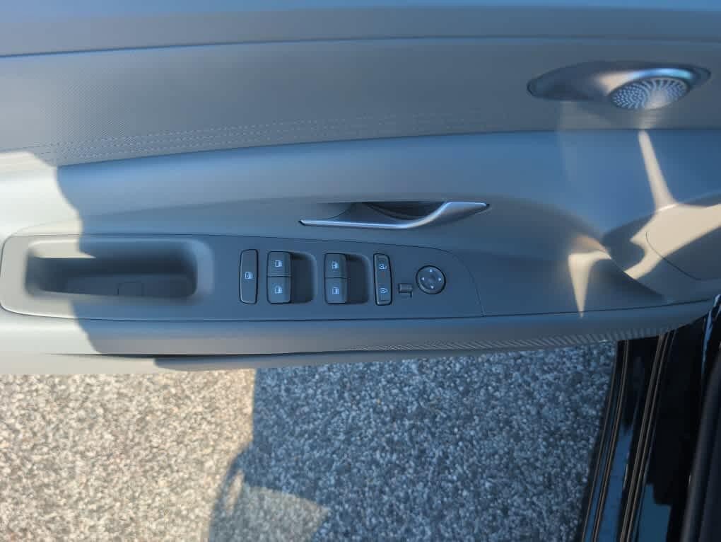 New 2026 Hyundai Elantra SE FWD image 20