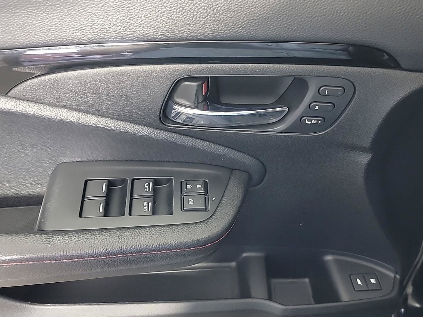 Certified 2022 Honda Pilot Black Edition image 39