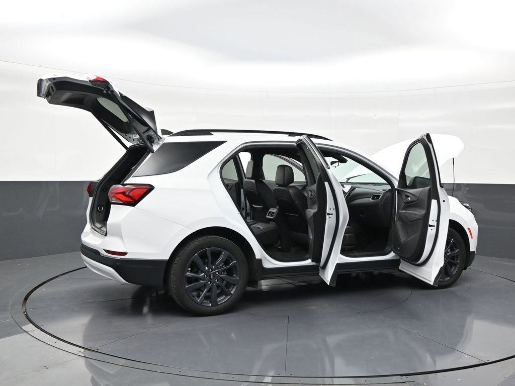 Used 2024 Chevrolet Equinox RS w/ RS Leather Package FWD image 28