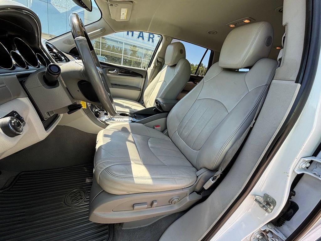 Used 2017 Buick Enclave Leather w/ Trailering Package FWD image 10