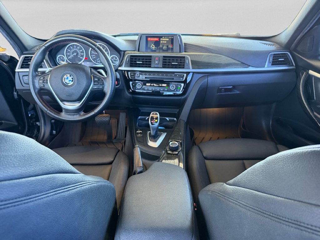 Used 2018 BMW 330i Sedan w/ Convenience Package RWD image 15