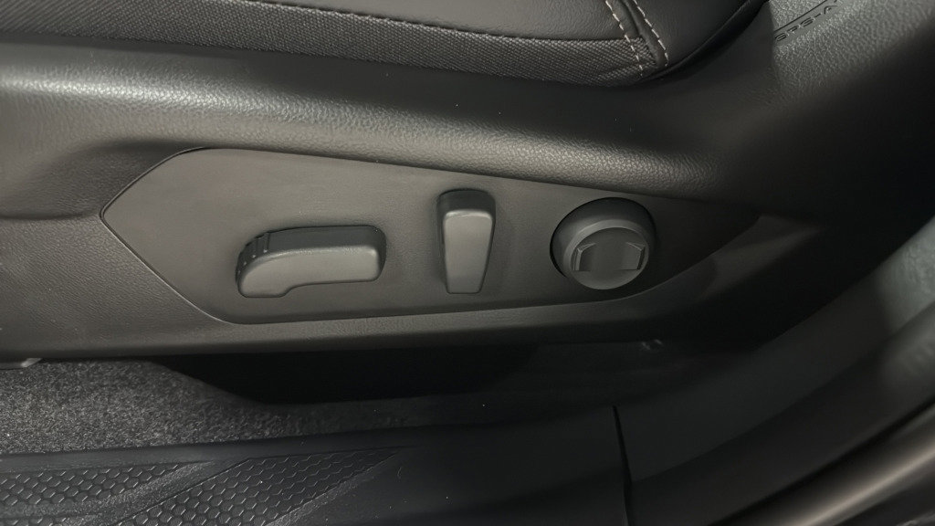 New 2026 Subaru Outback Limited AWD/4WD image 18