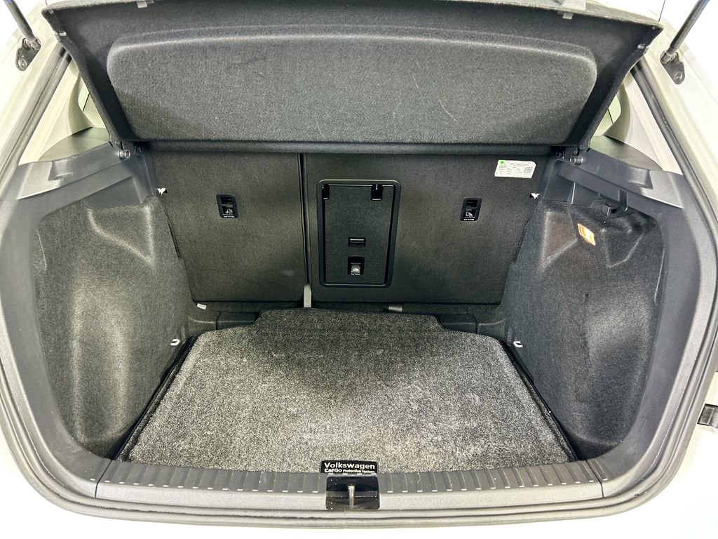 Used 2022 Volkswagen Taos SEL image 27