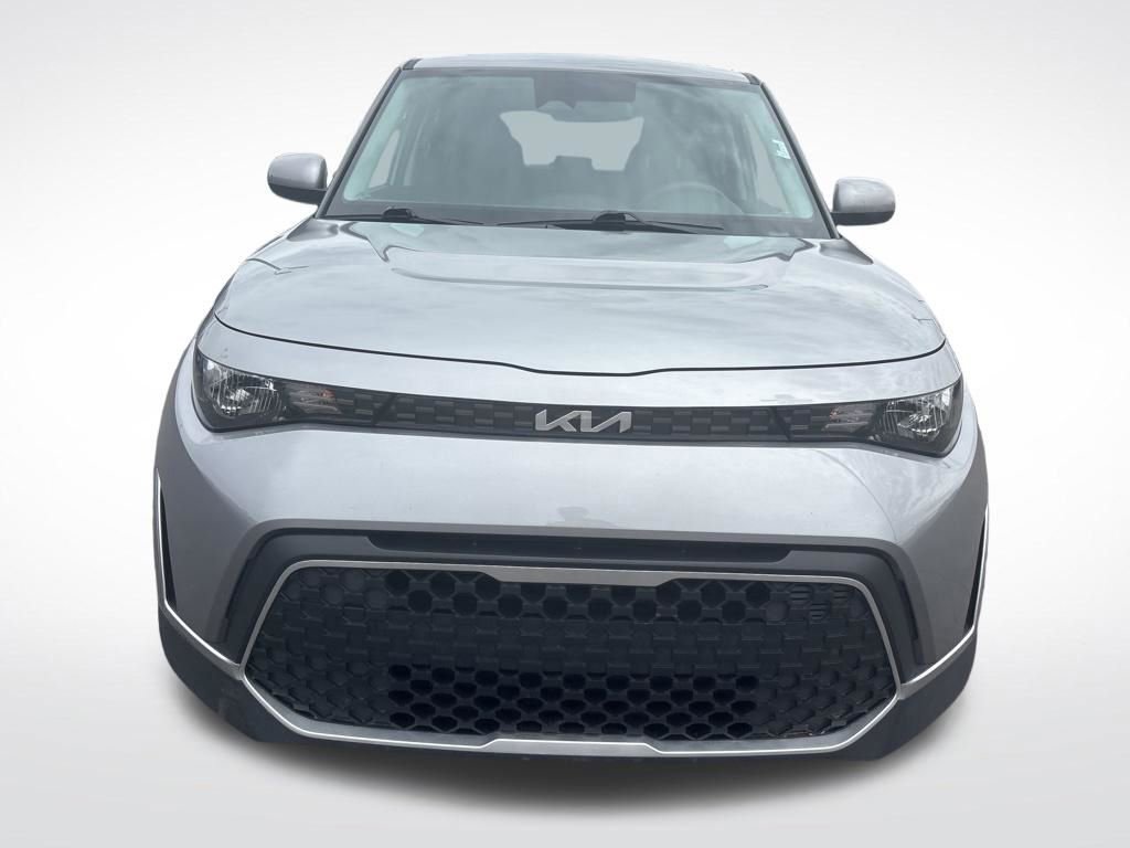 Used 2025 Kia Soul LX w/ LX Technology Package image 8