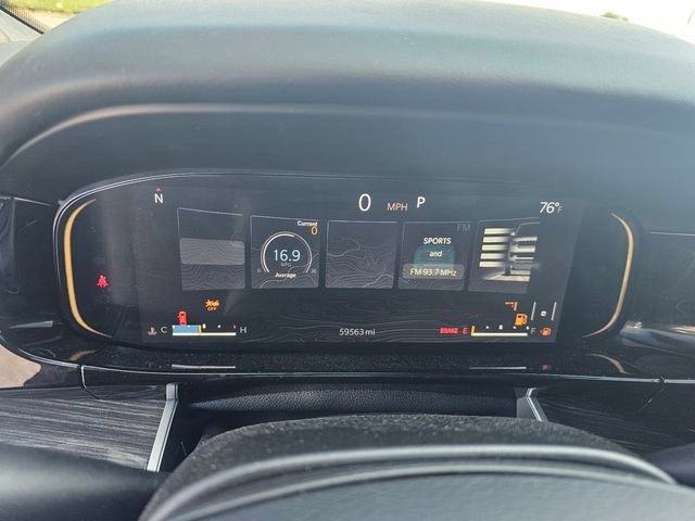Used 2022 Jeep Wagoneer Series III w/ Premium Group I AWD/4WD image 26