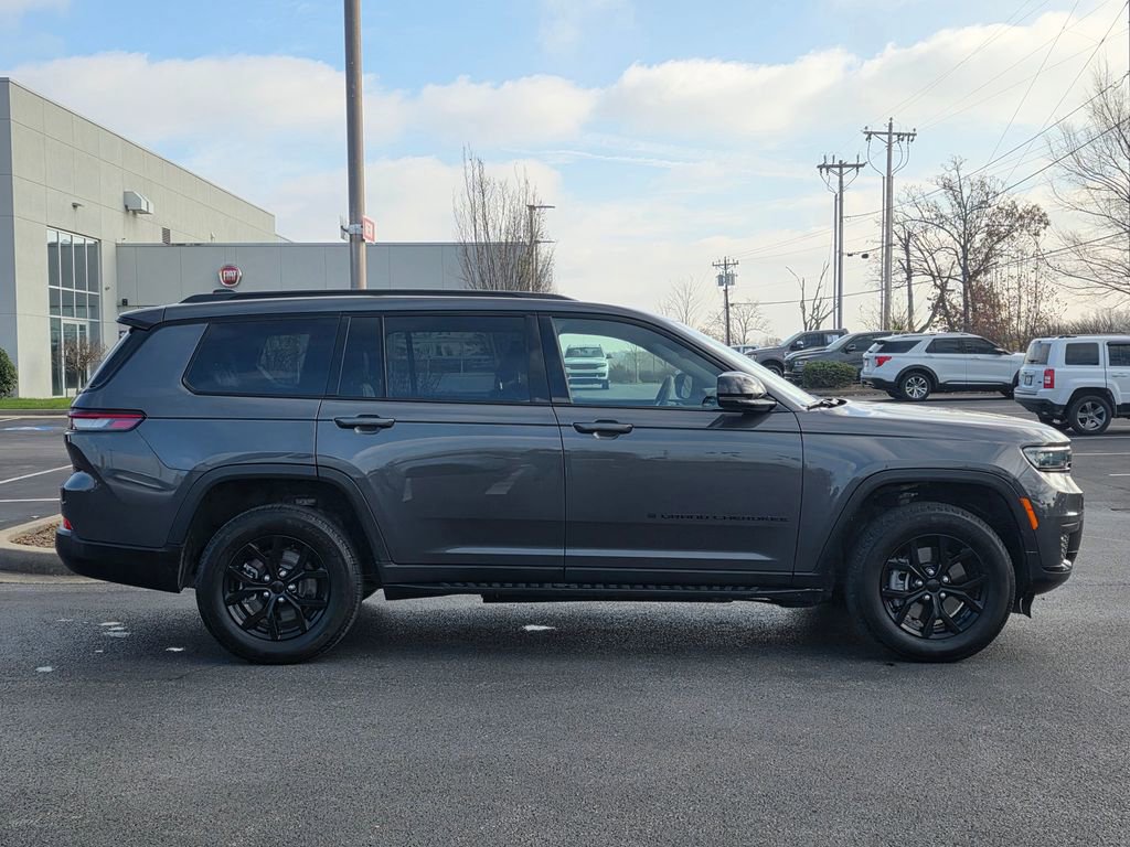 Used 2024 Jeep Grand Cherokee L Altitude image 4