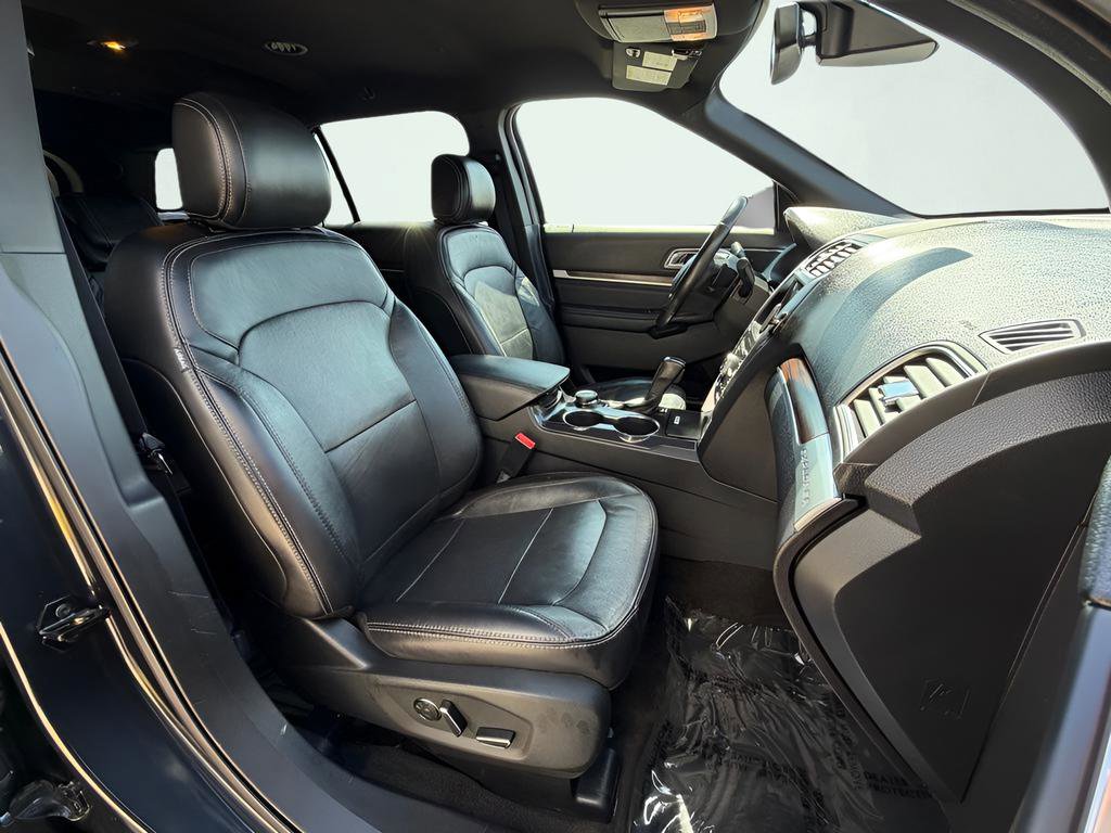 Used 2017 Ford Explorer Limited w/ Equipment Group 301A image 35