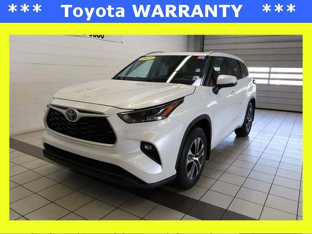 Used 2023 Toyota Highlander XLE