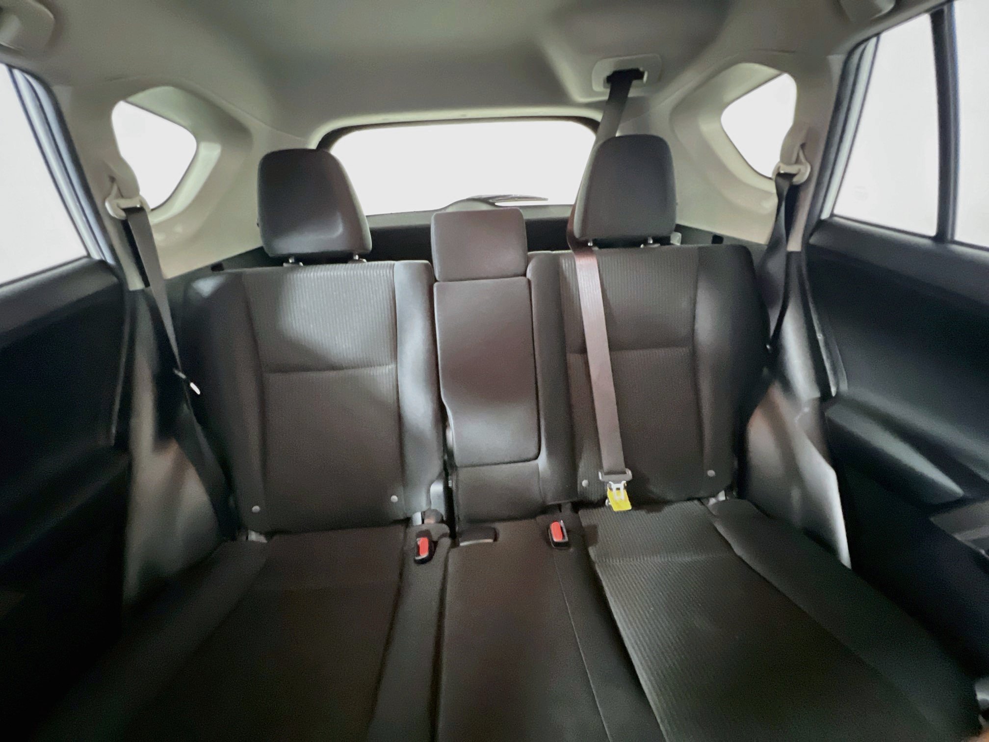 Used 2016 Toyota RAV4 LE FWD image 30