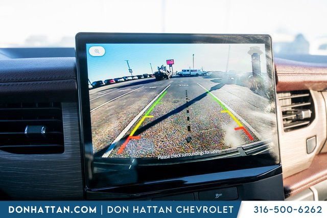Used 2022 Ford Expedition Limited image 19