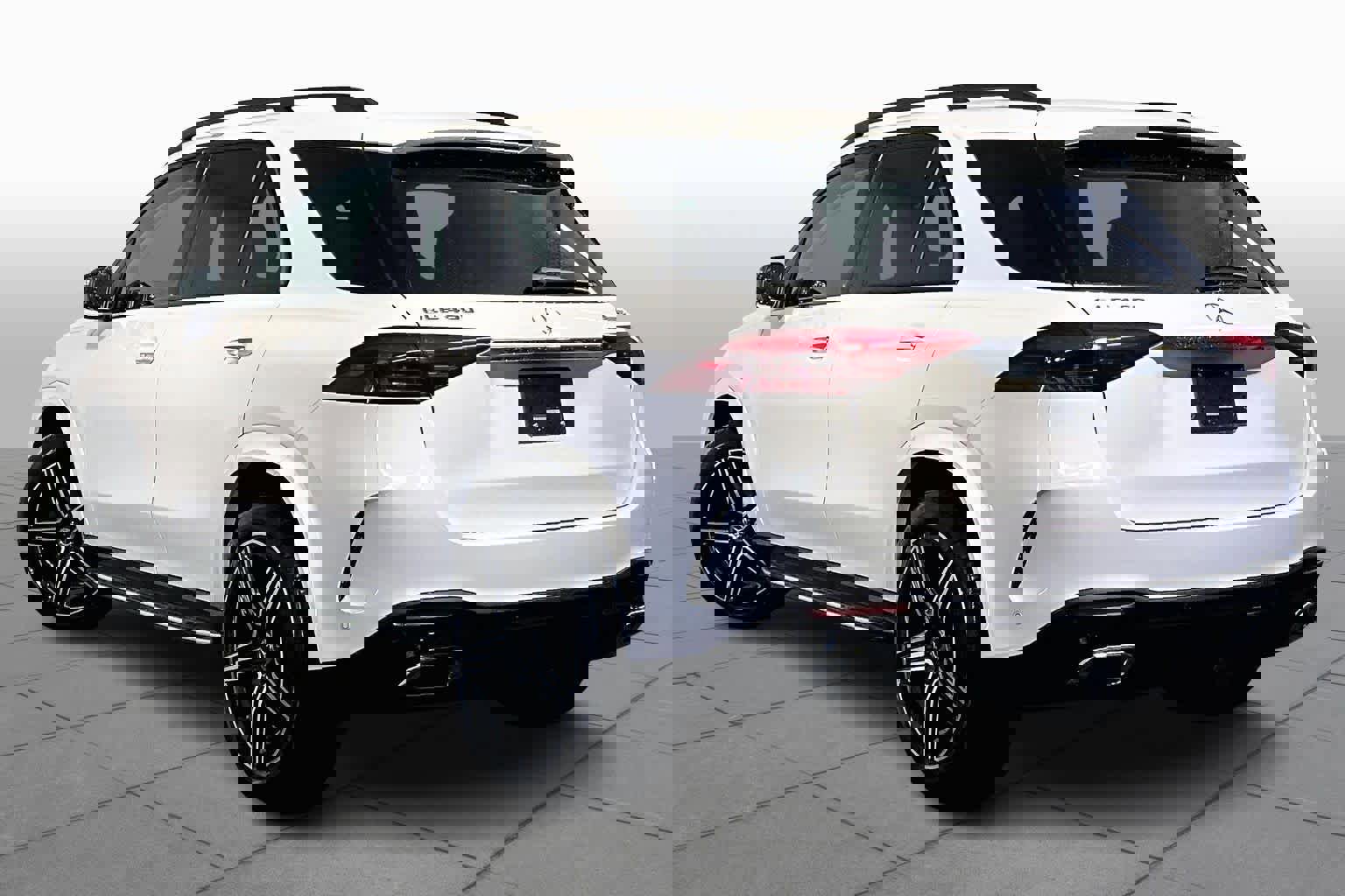 New 2026 Mercedes-Benz GLE 450 4MATIC image 3