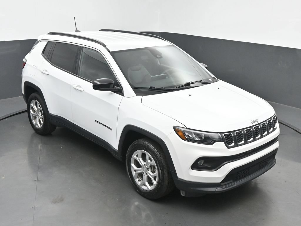 Used 2024 Jeep Compass Latitude AWD/4WD image 46