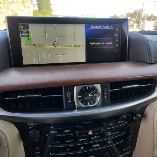 Used 2017 Lexus LX 570 4WD image 28