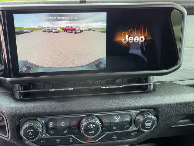 New 2026 Jeep Gladiator Sport AWD/4WD image 19